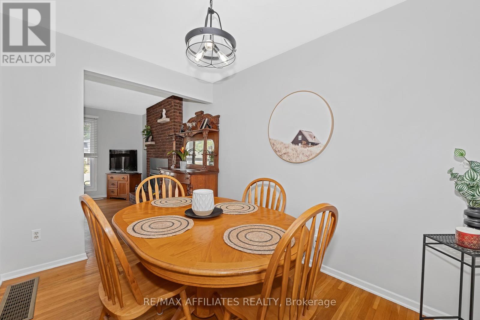 11 Tripp Crescent