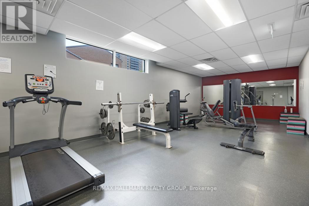 1006 - 545 St Laurent Boulevard