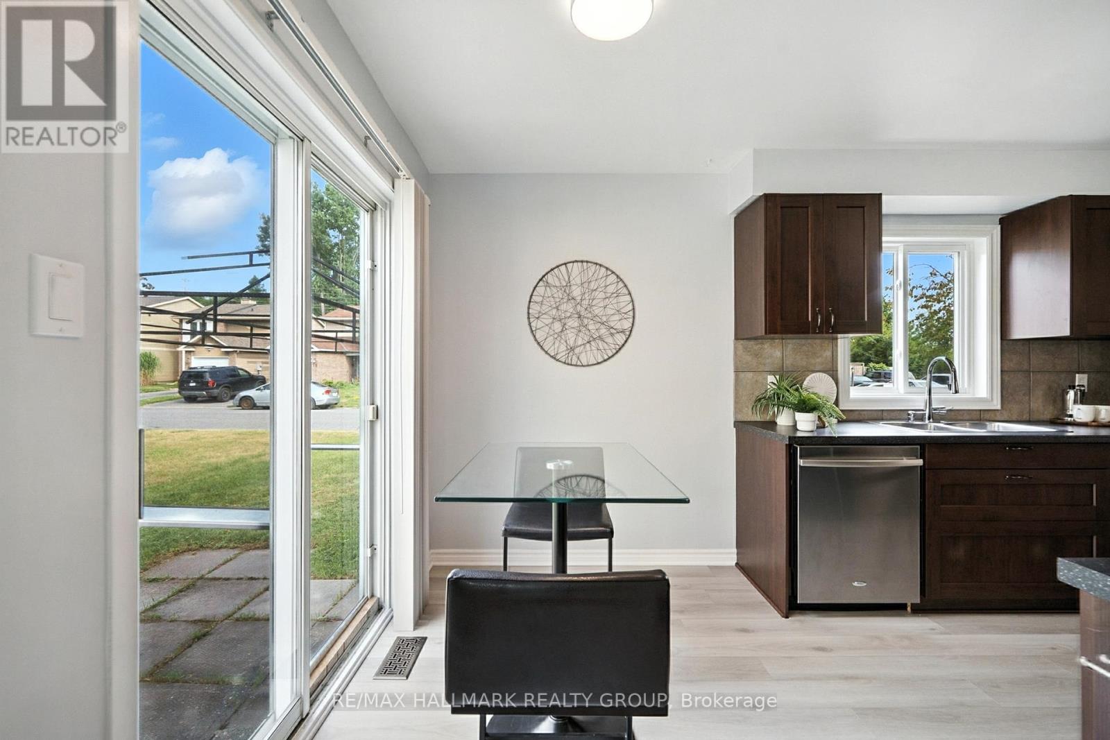 55 Fair Oaks Crescent