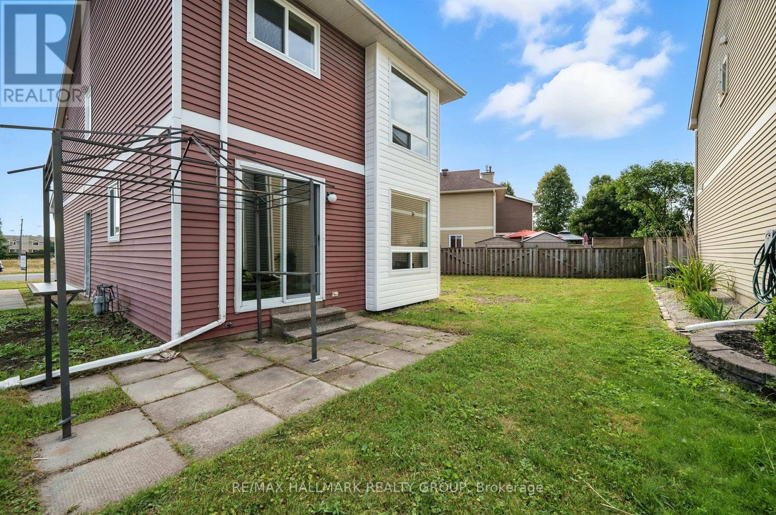 55 Fair Oaks Crescent