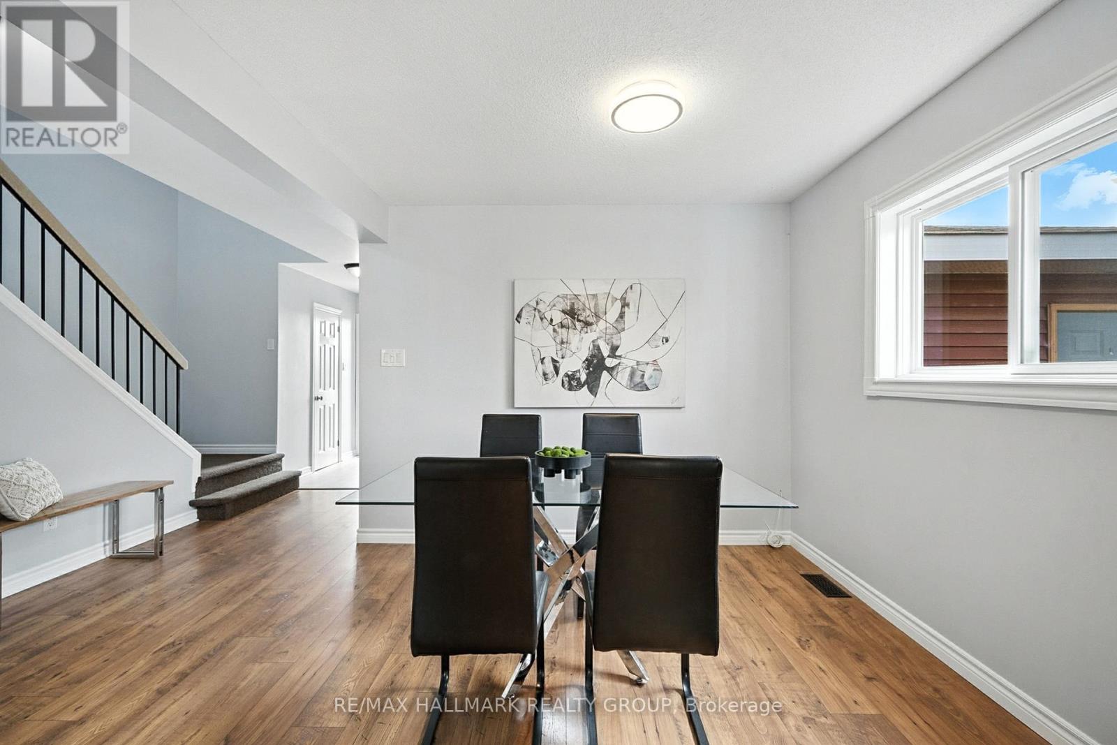 55 Fair Oaks Crescent