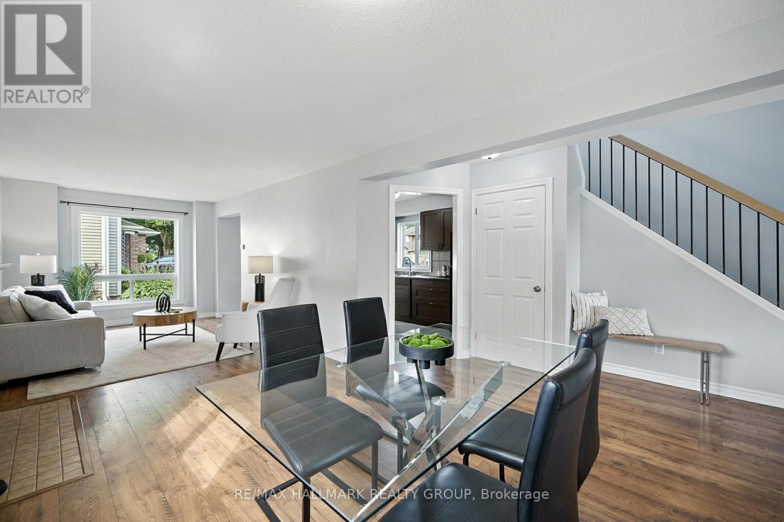 55 Fair Oaks Crescent