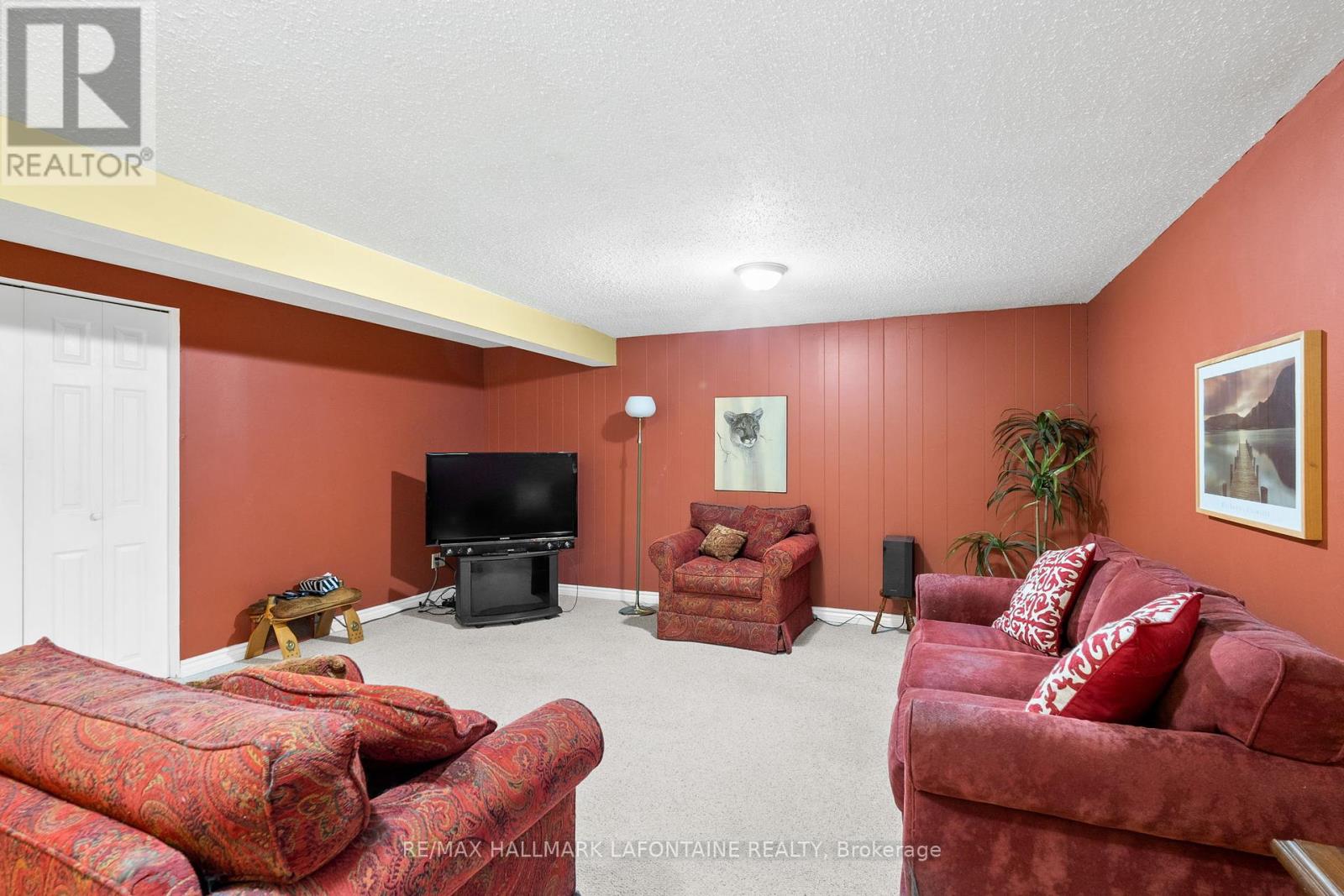 876 Walkley Road