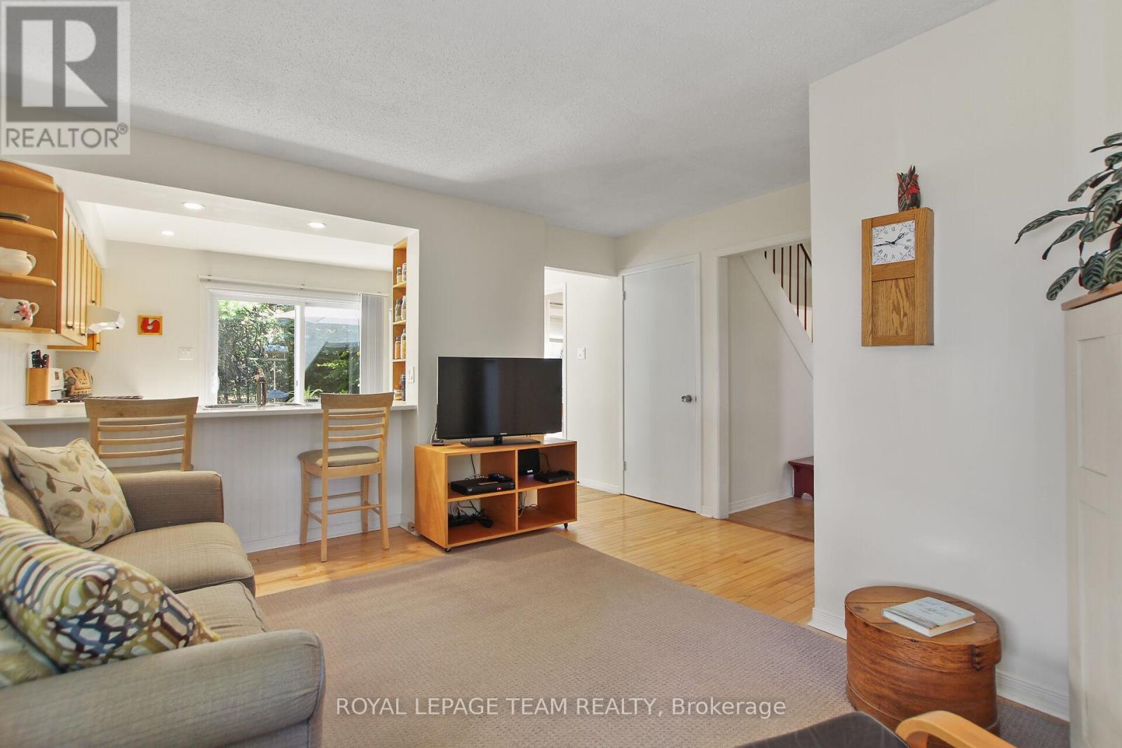 484 Hazeldean Road, Unit #1