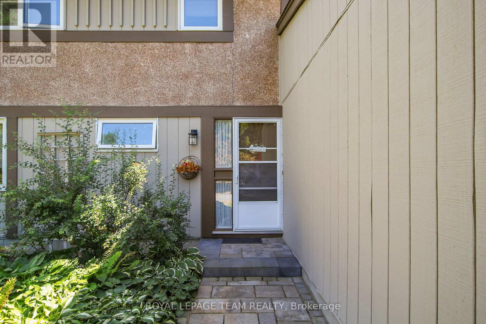 484 Hazeldean Road, Unit #1