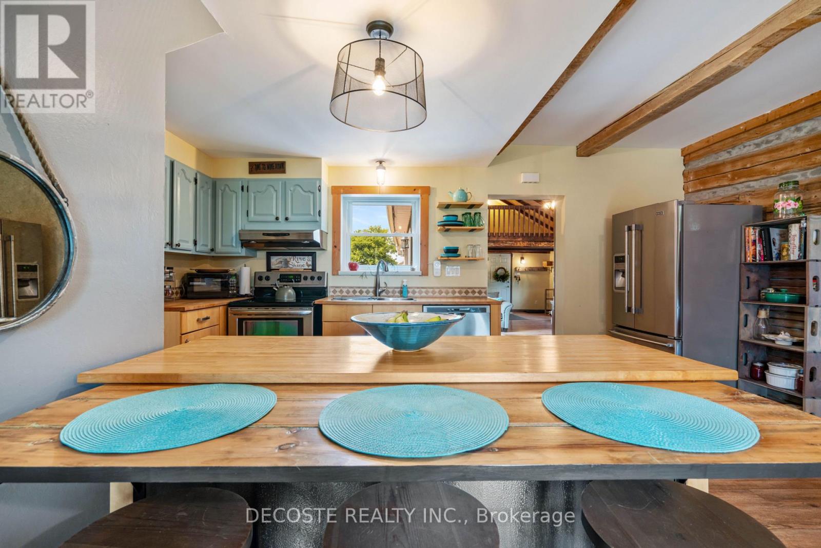 21695 Laggan-glenelg Road