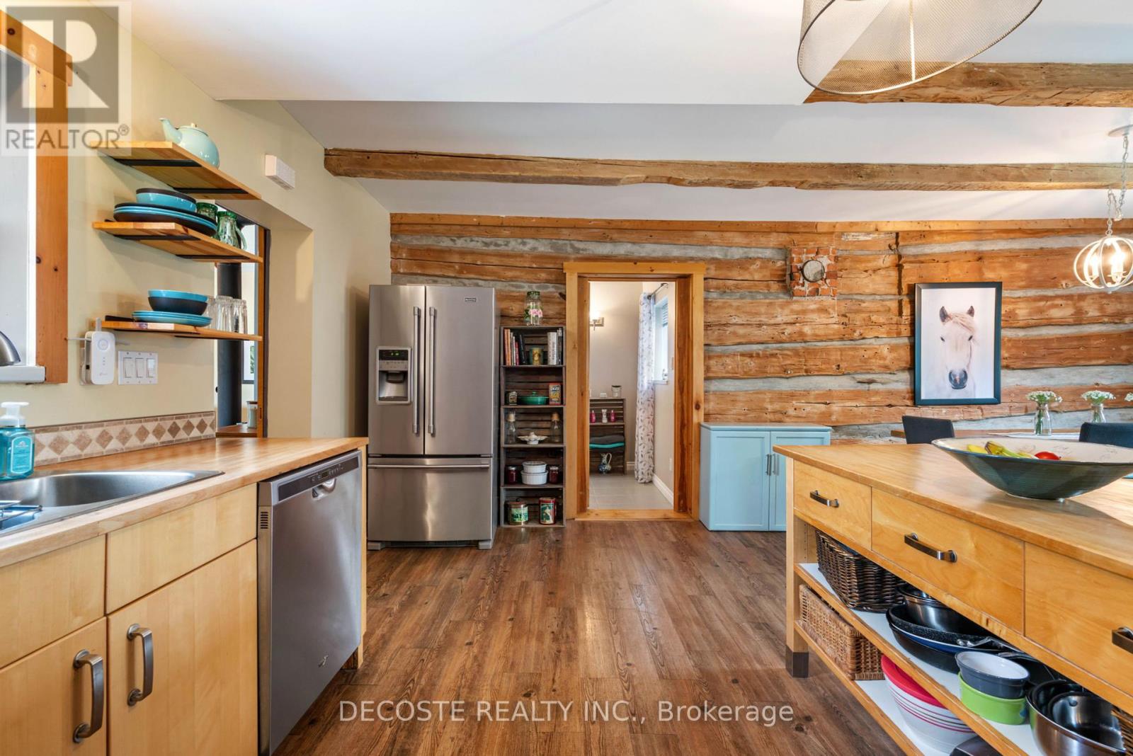 21695 Laggan-glenelg Road