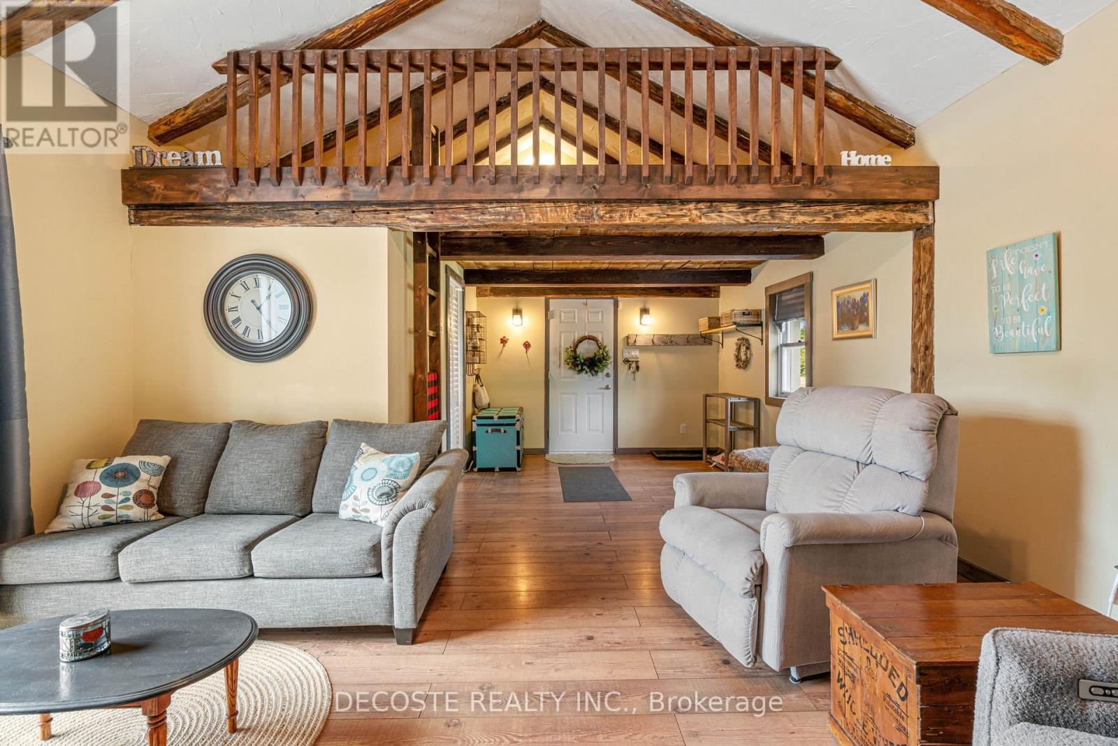 21695 Laggan-glenelg Road