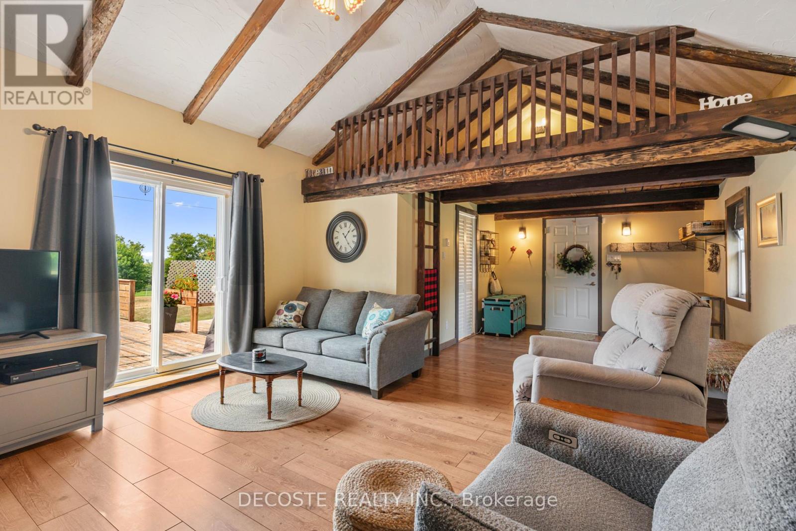21695 Laggan-glenelg Road
