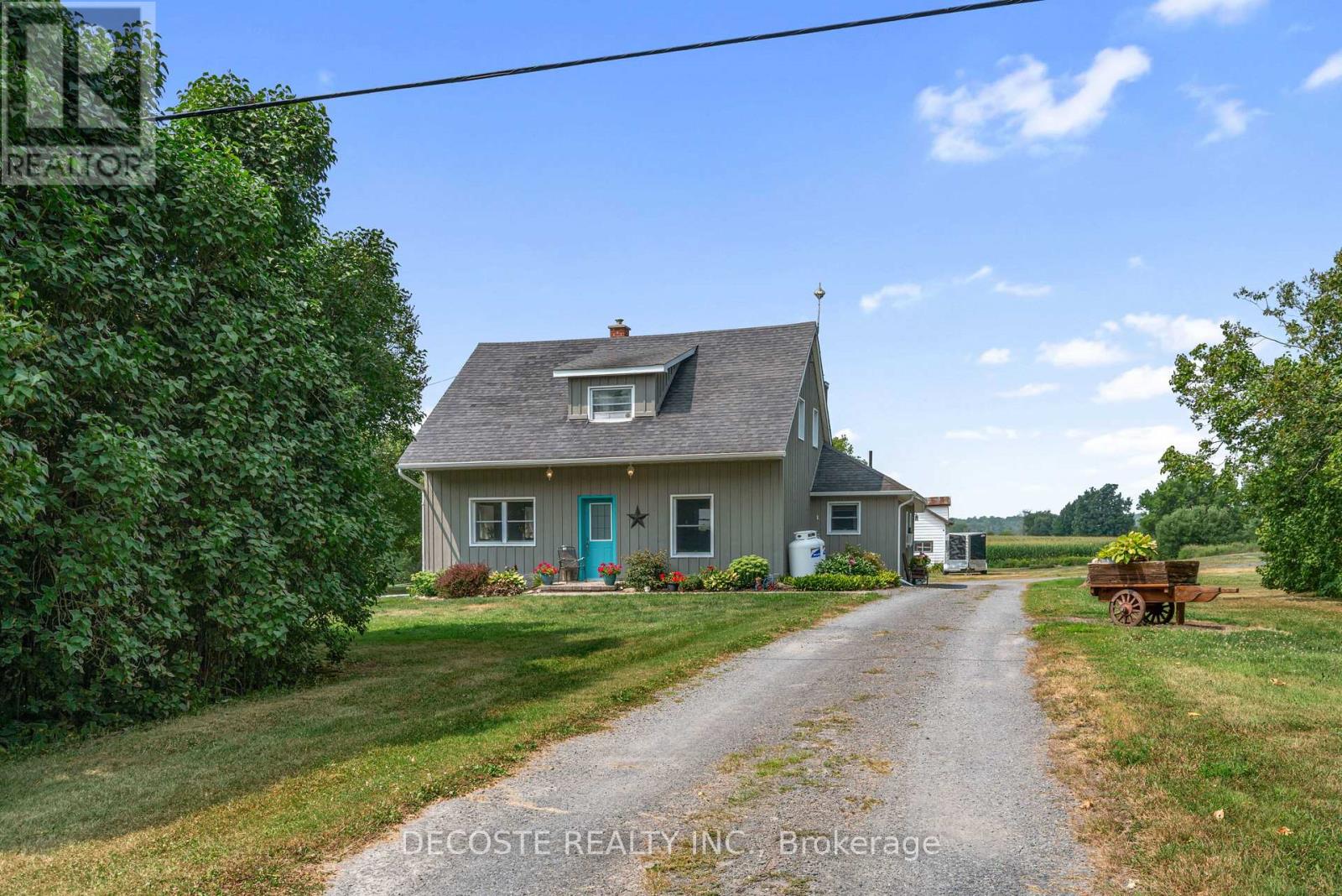 21695 Laggan-glenelg Road