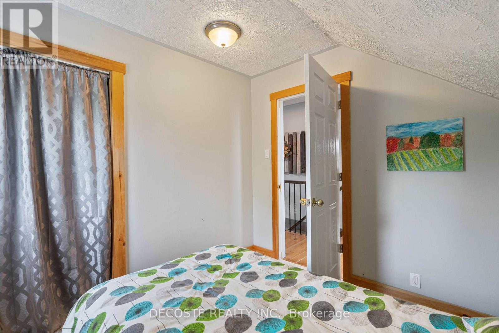 21695 Laggan-glenelg Road