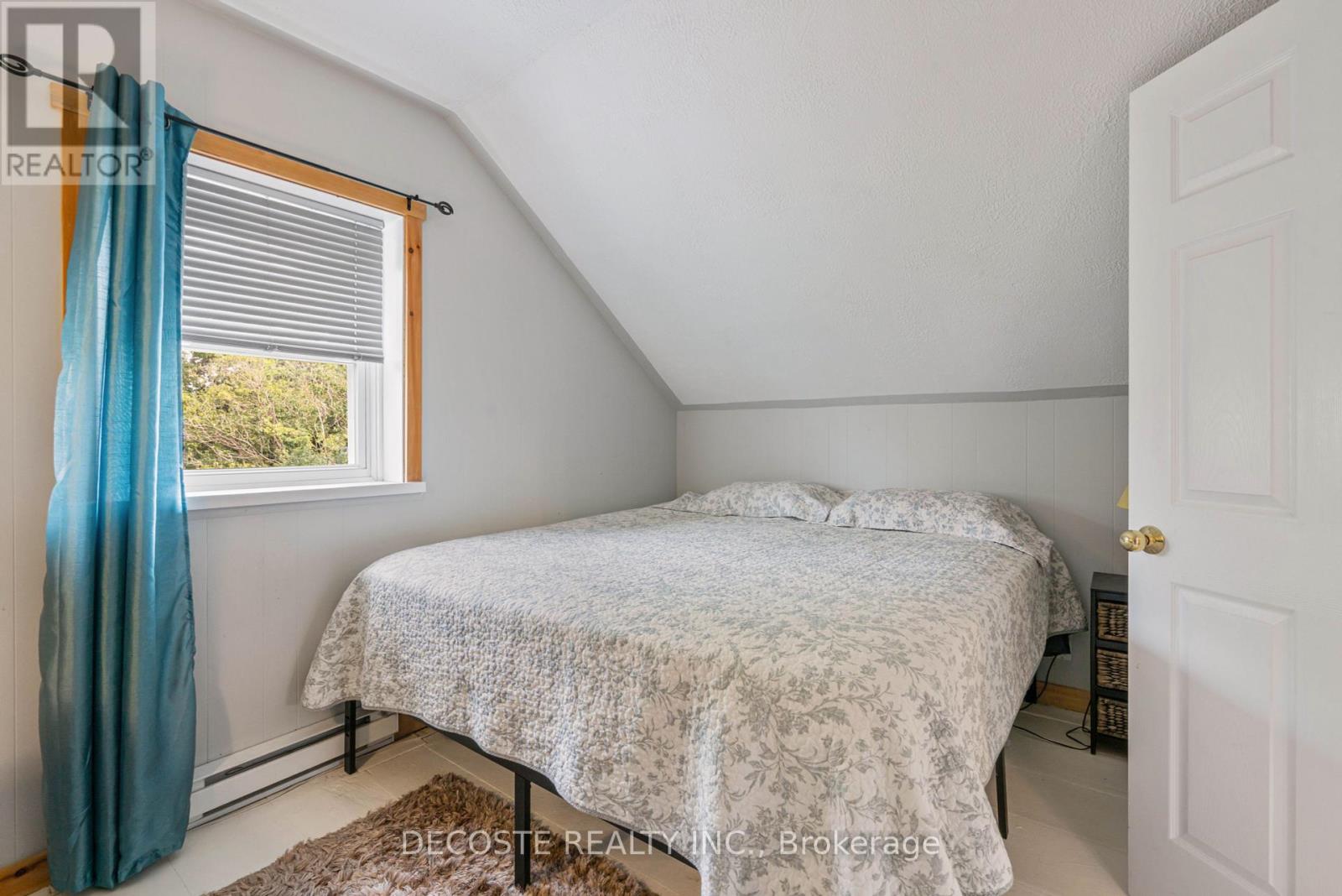 21695 Laggan-glenelg Road