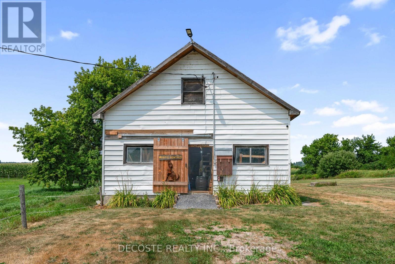 21695 Laggan-glenelg Road