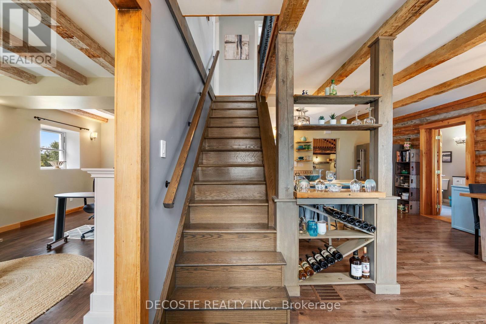 21695 Laggan-glenelg Road
