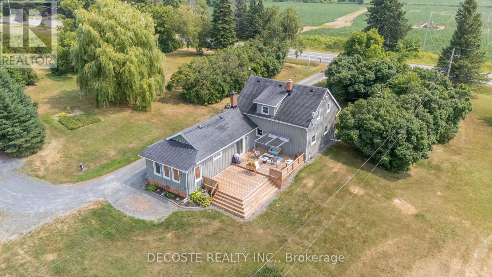 21695 Laggan-glenelg Road