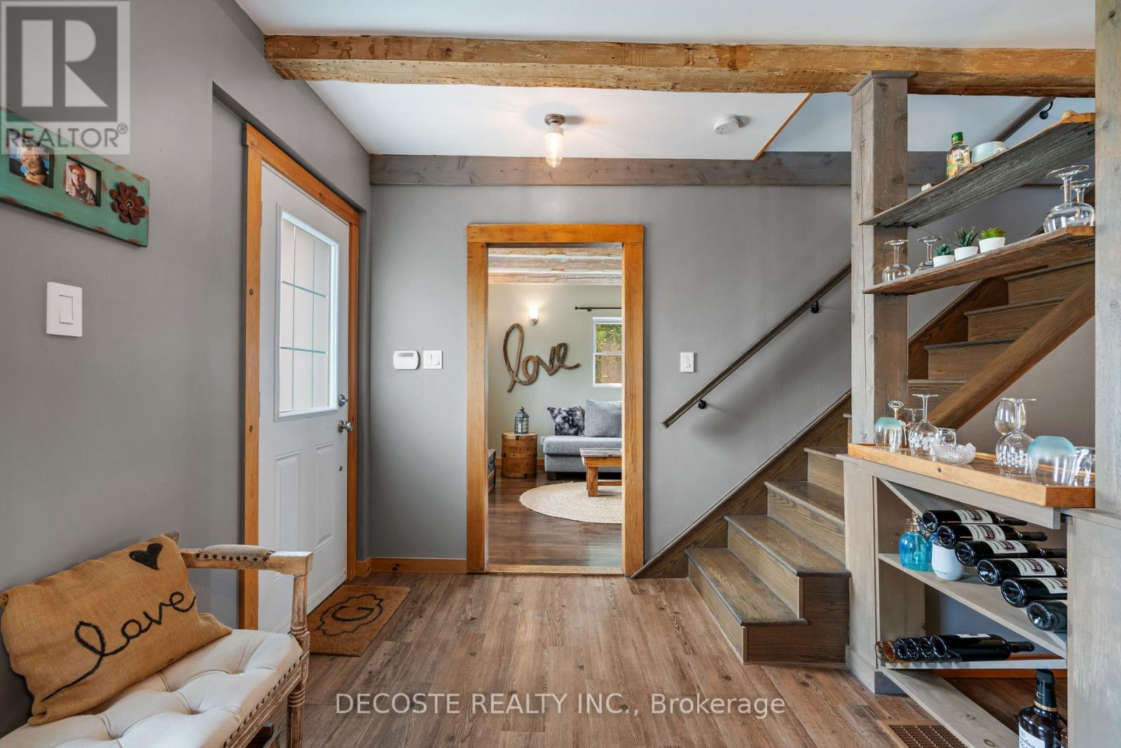 21695 Laggan-glenelg Road