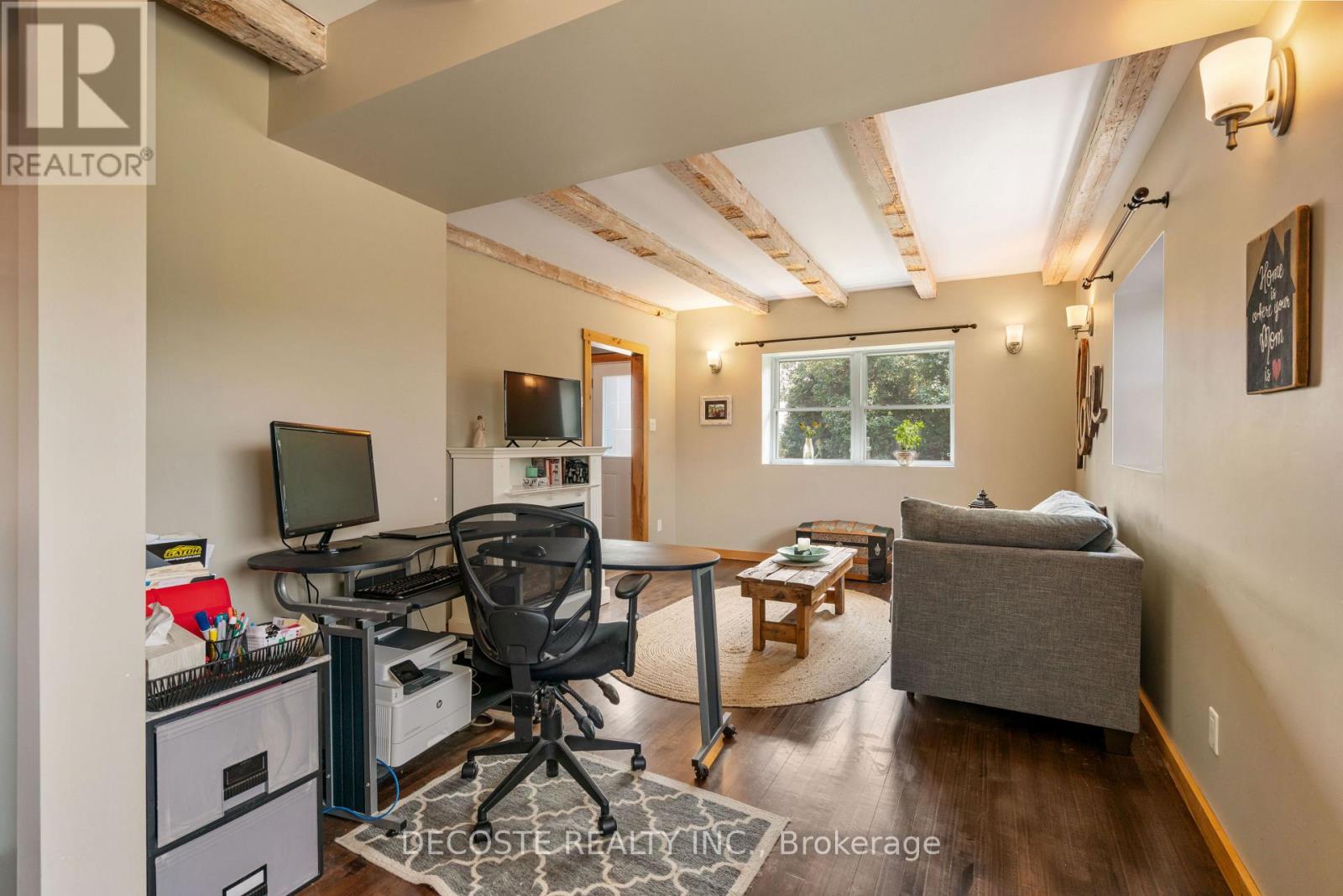 21695 Laggan-glenelg Road