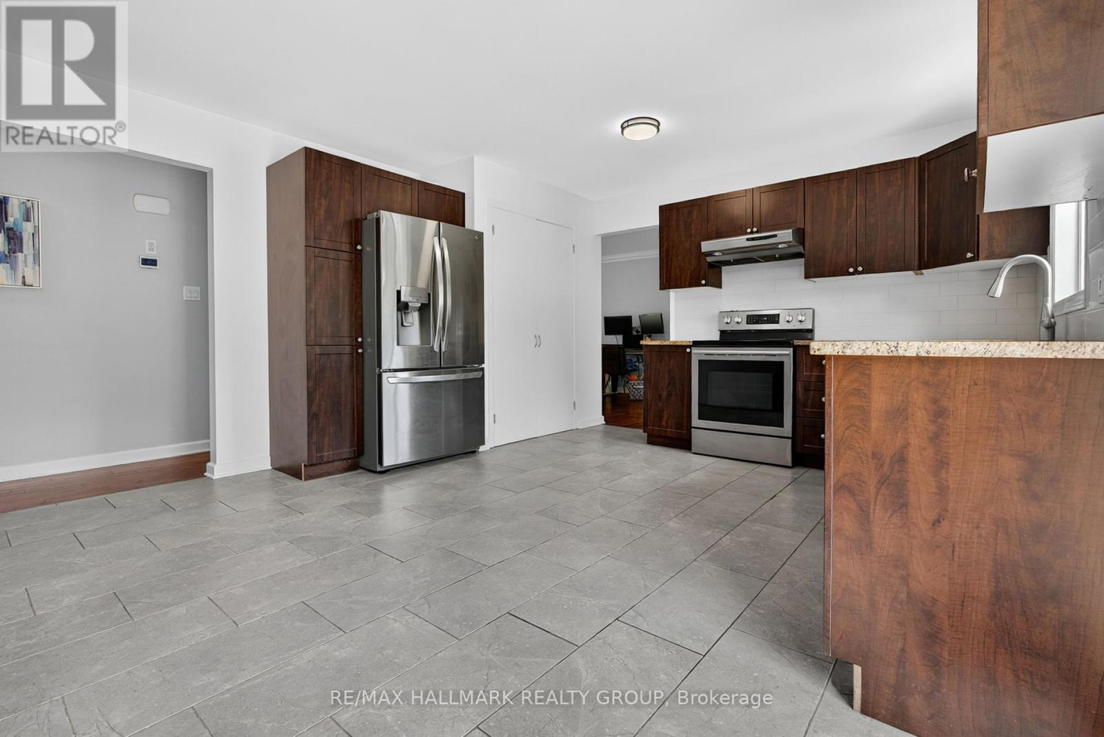 3740 Louiseize Road