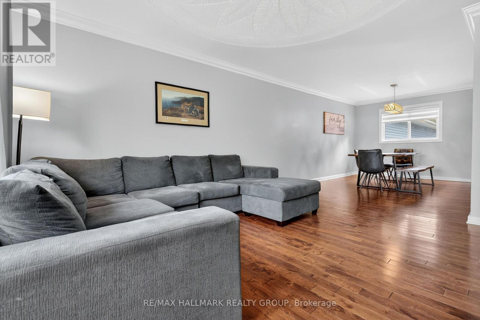 3740 Louiseize Road
