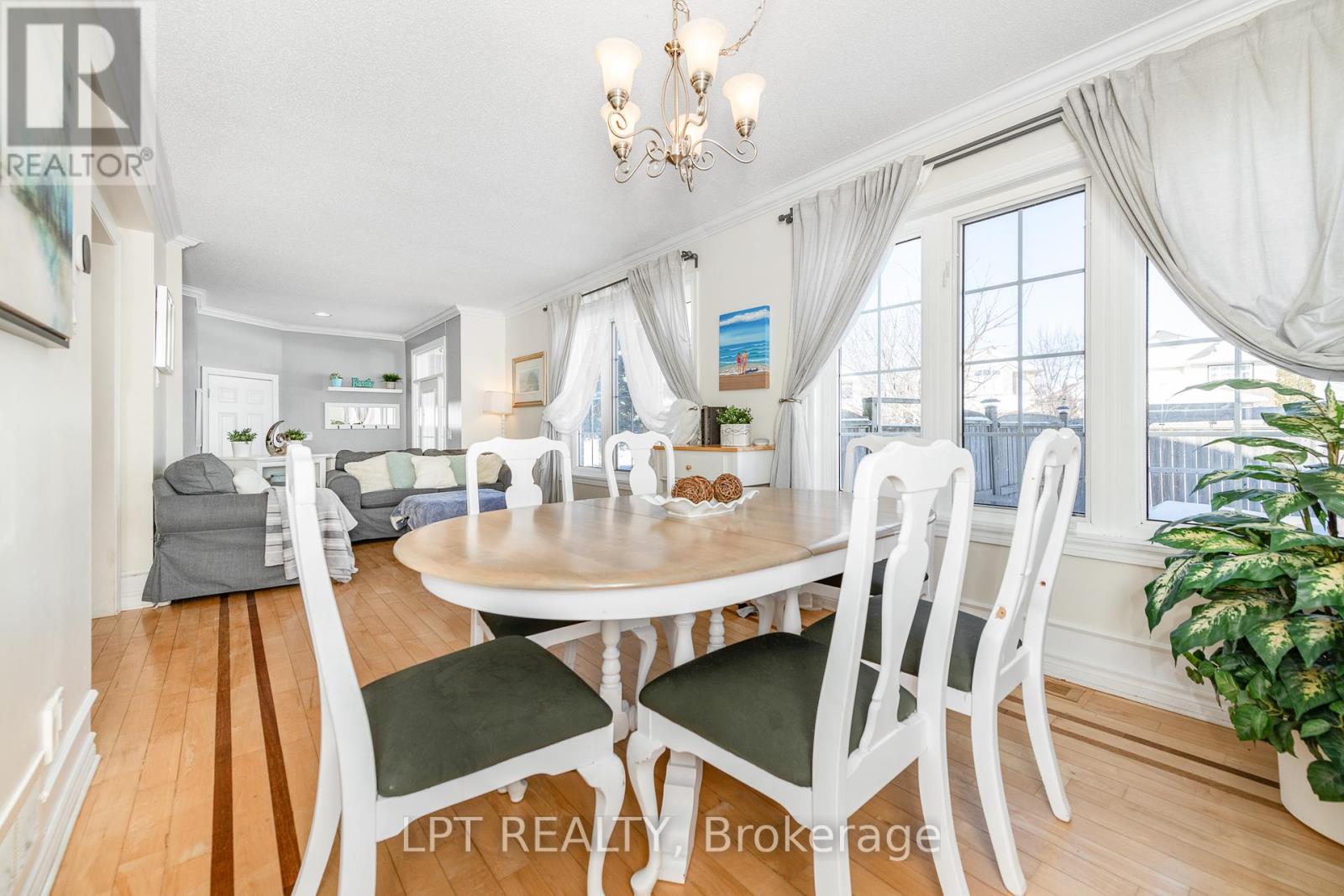 800 Schooner Crescent