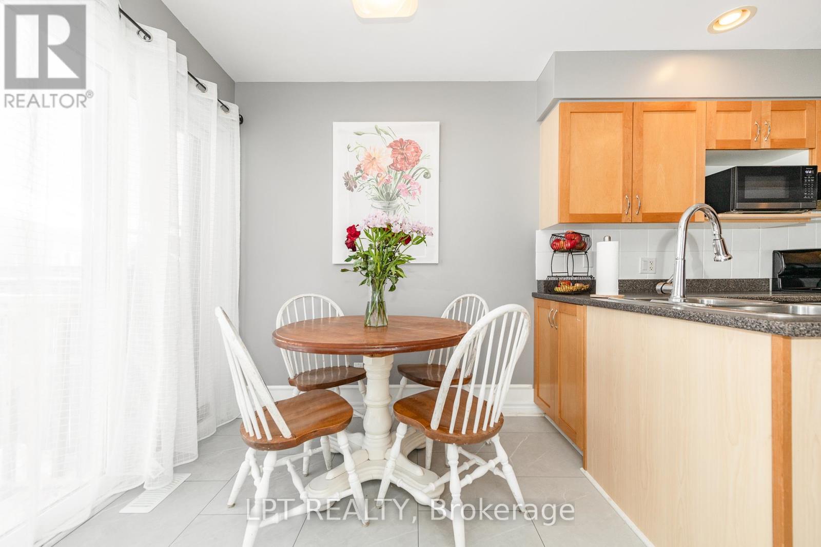 800 Schooner Crescent