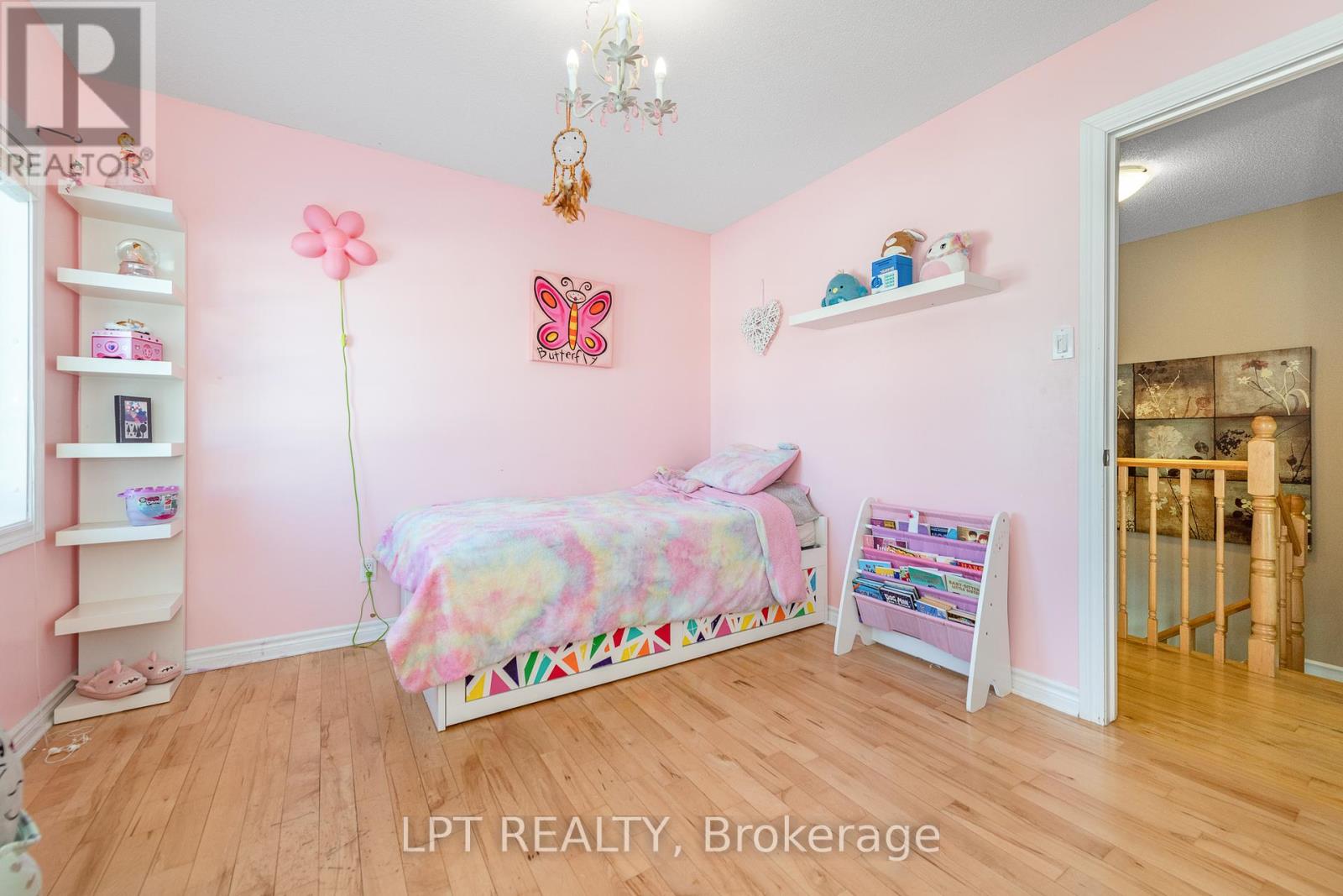 800 Schooner Crescent