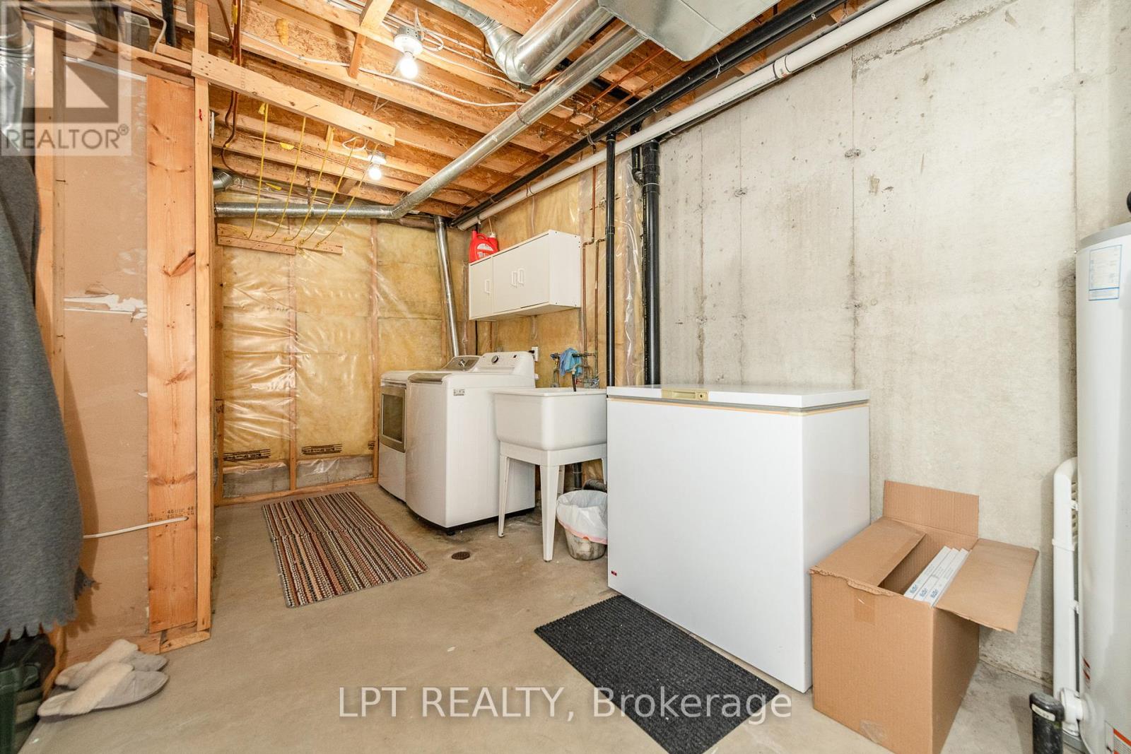 800 Schooner Crescent