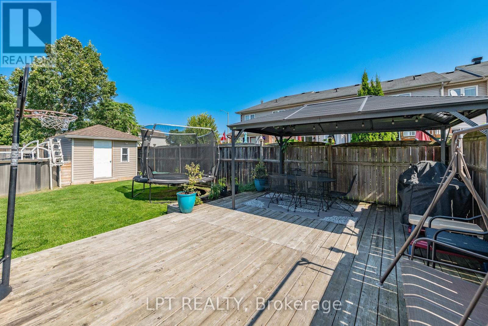 800 Schooner Crescent