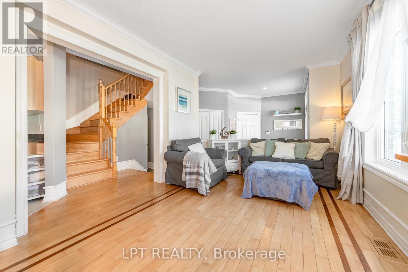 800 Schooner Crescent