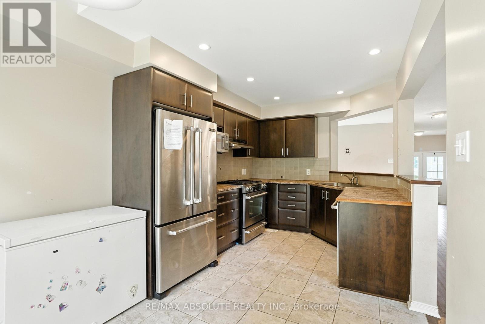 377 Celtic Ridge Crescent