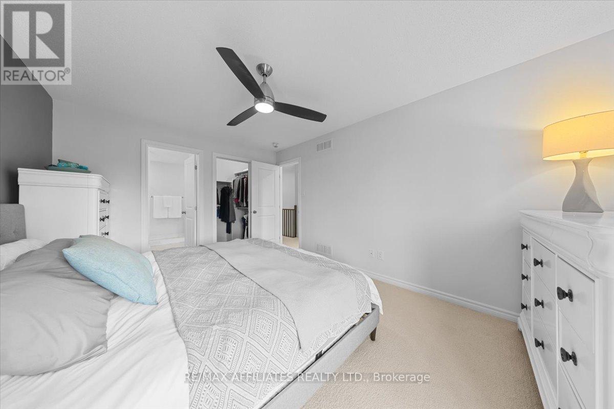 511 Earnscliffe Grove
