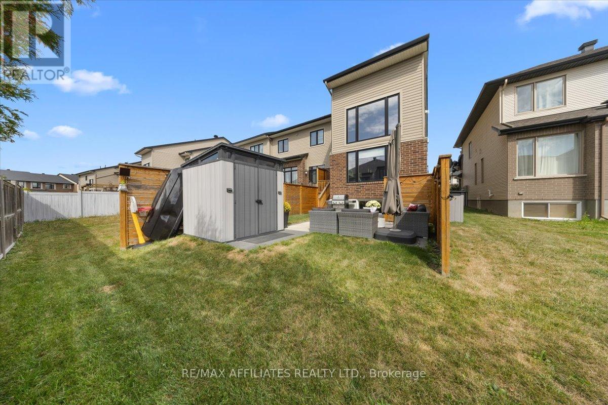 511 Earnscliffe Grove
