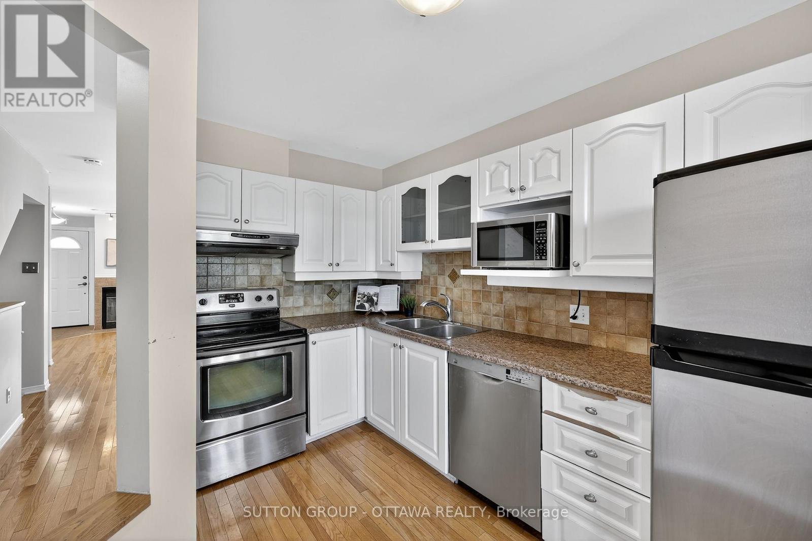 59 Thornbury Crescent