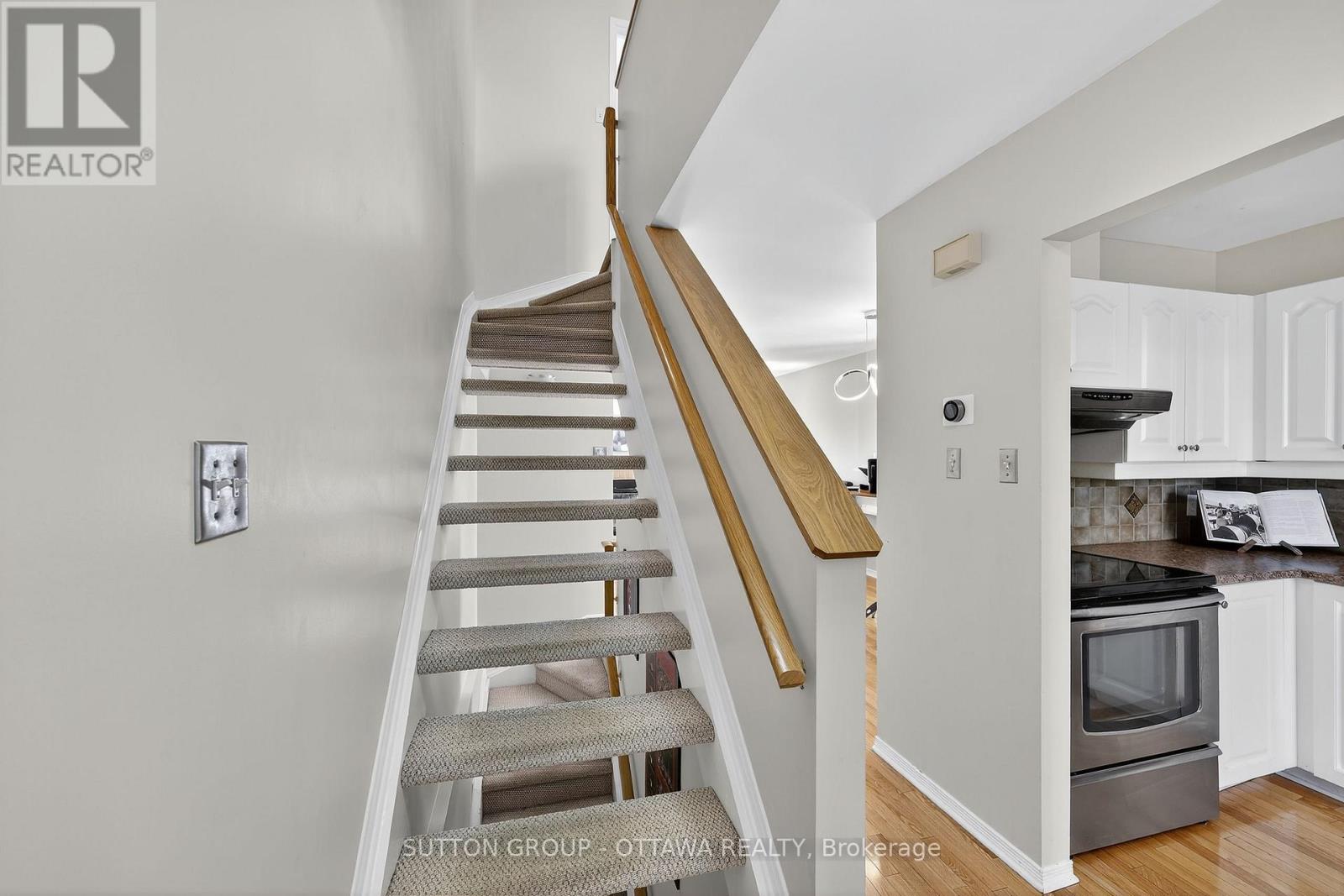 59 Thornbury Crescent
