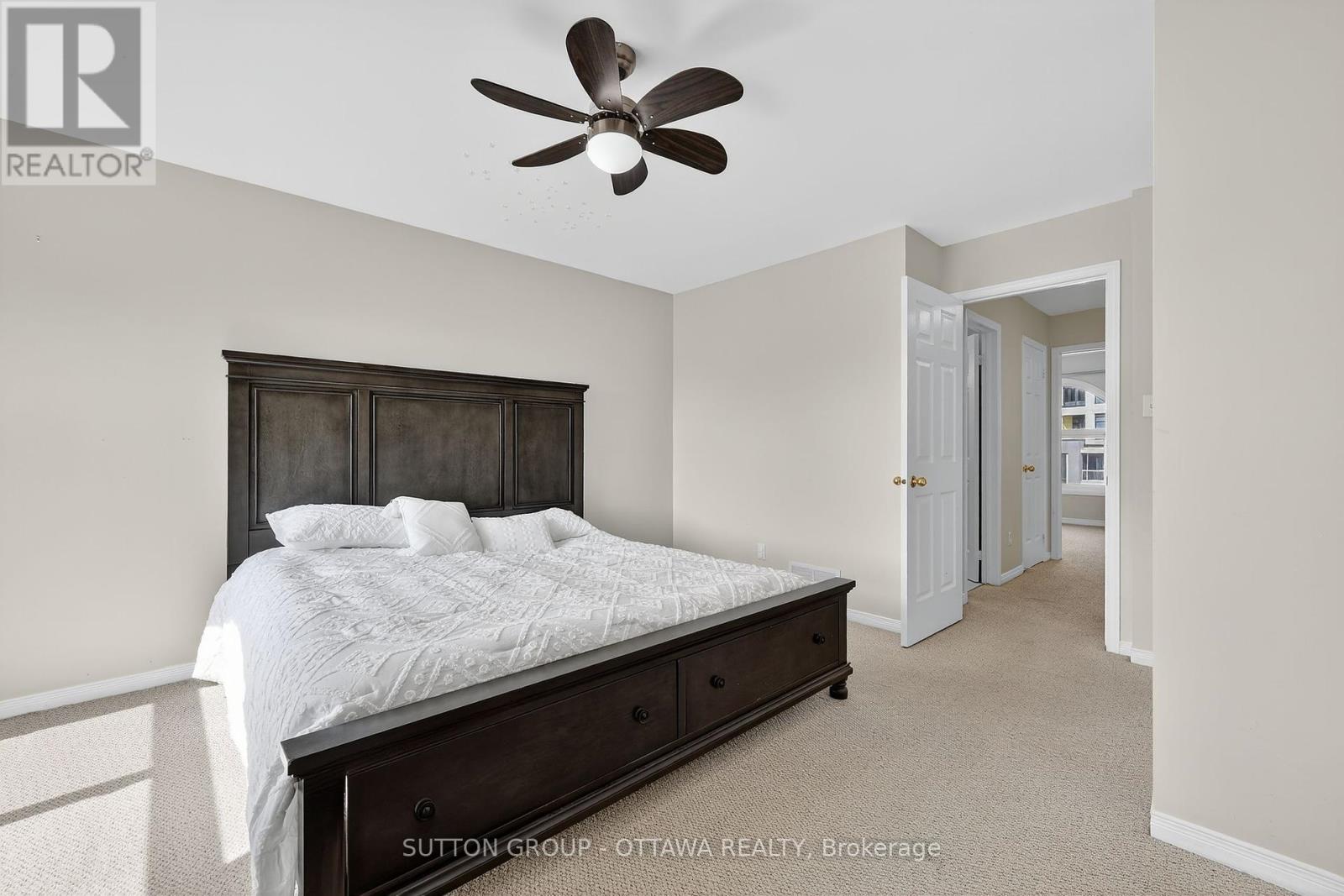 59 Thornbury Crescent