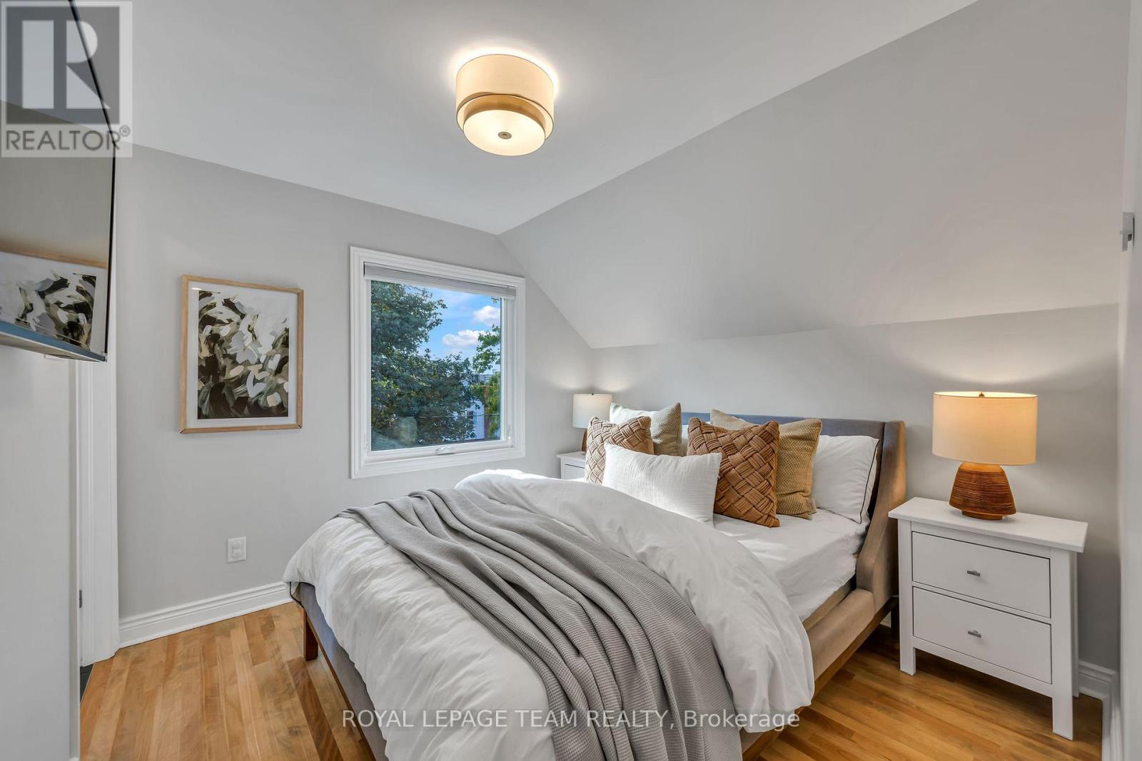2233 Beaver Avenue