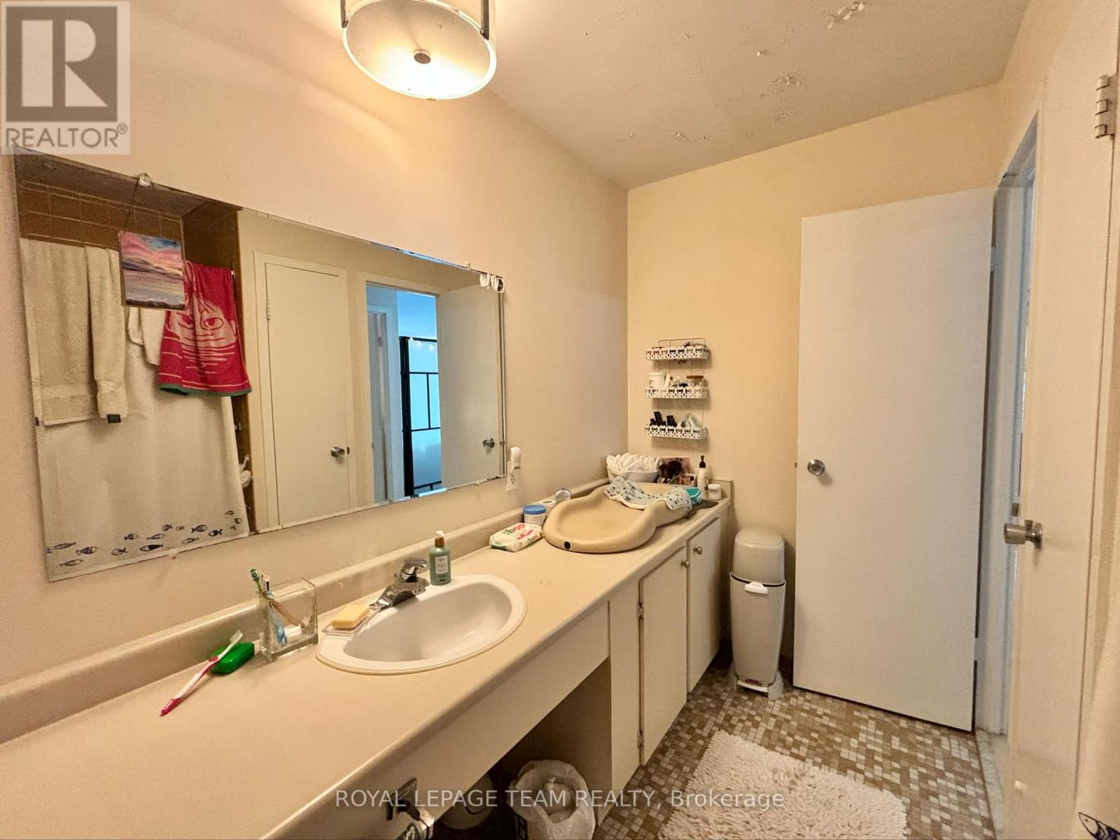 1101 - 2951 Riverside Drive