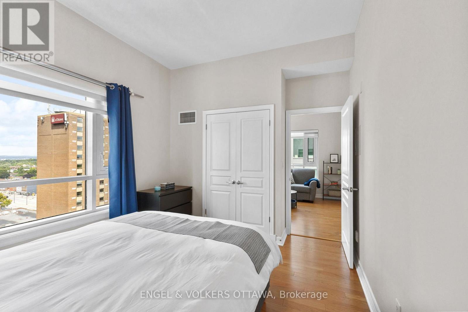 1211 - 200 Besserer Street