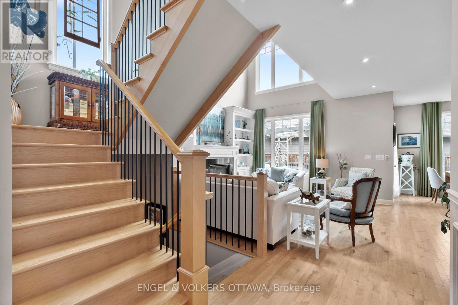 27 Esquimault Avenue