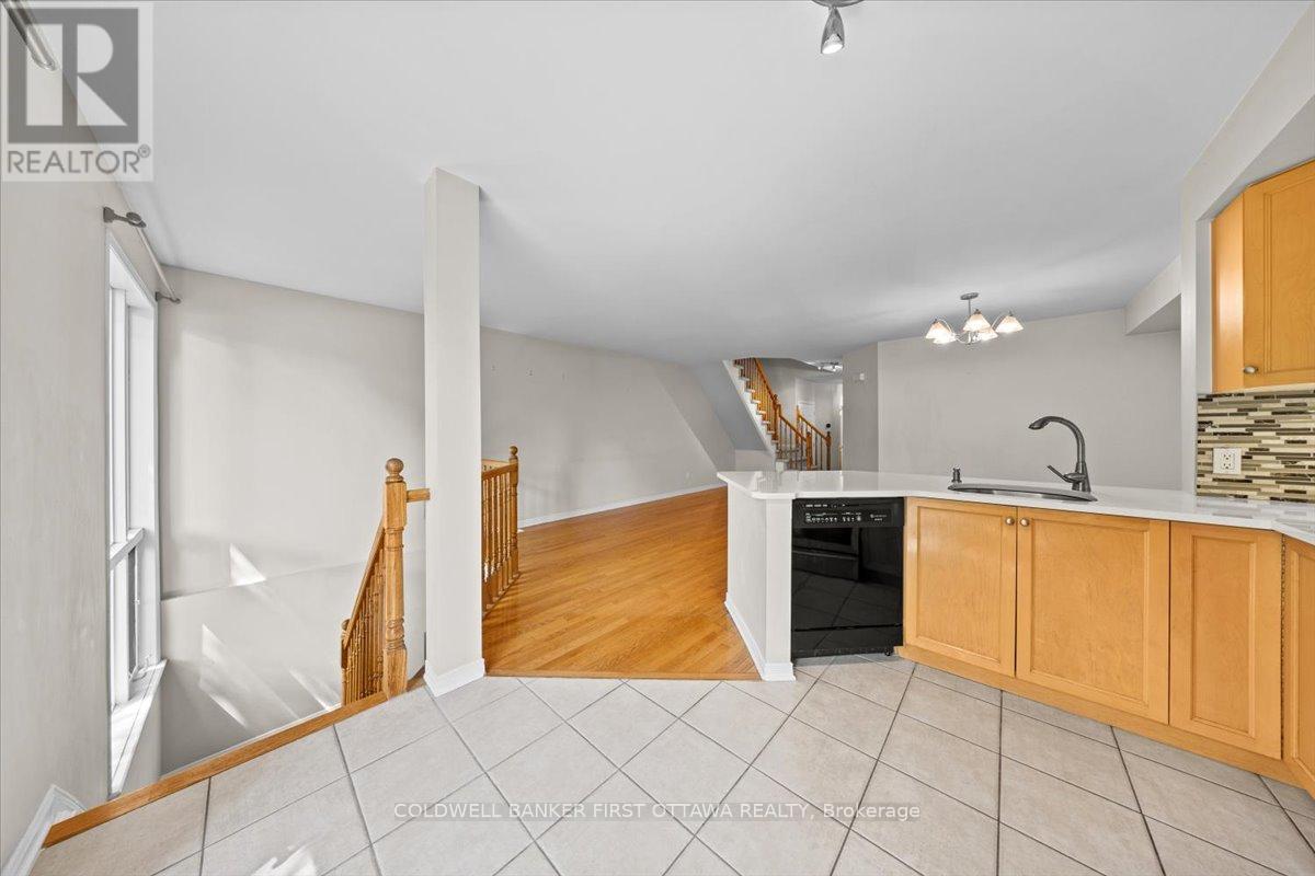 18 Maxton Private