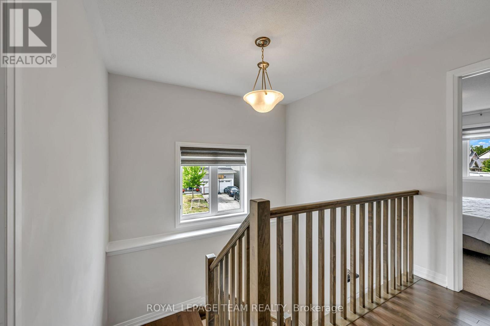 1201 De Pencier Drive