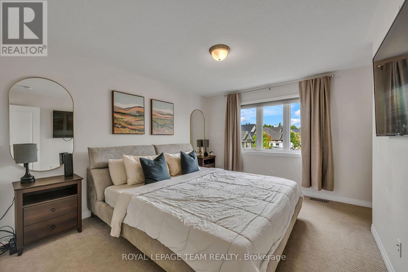 1201 De Pencier Drive