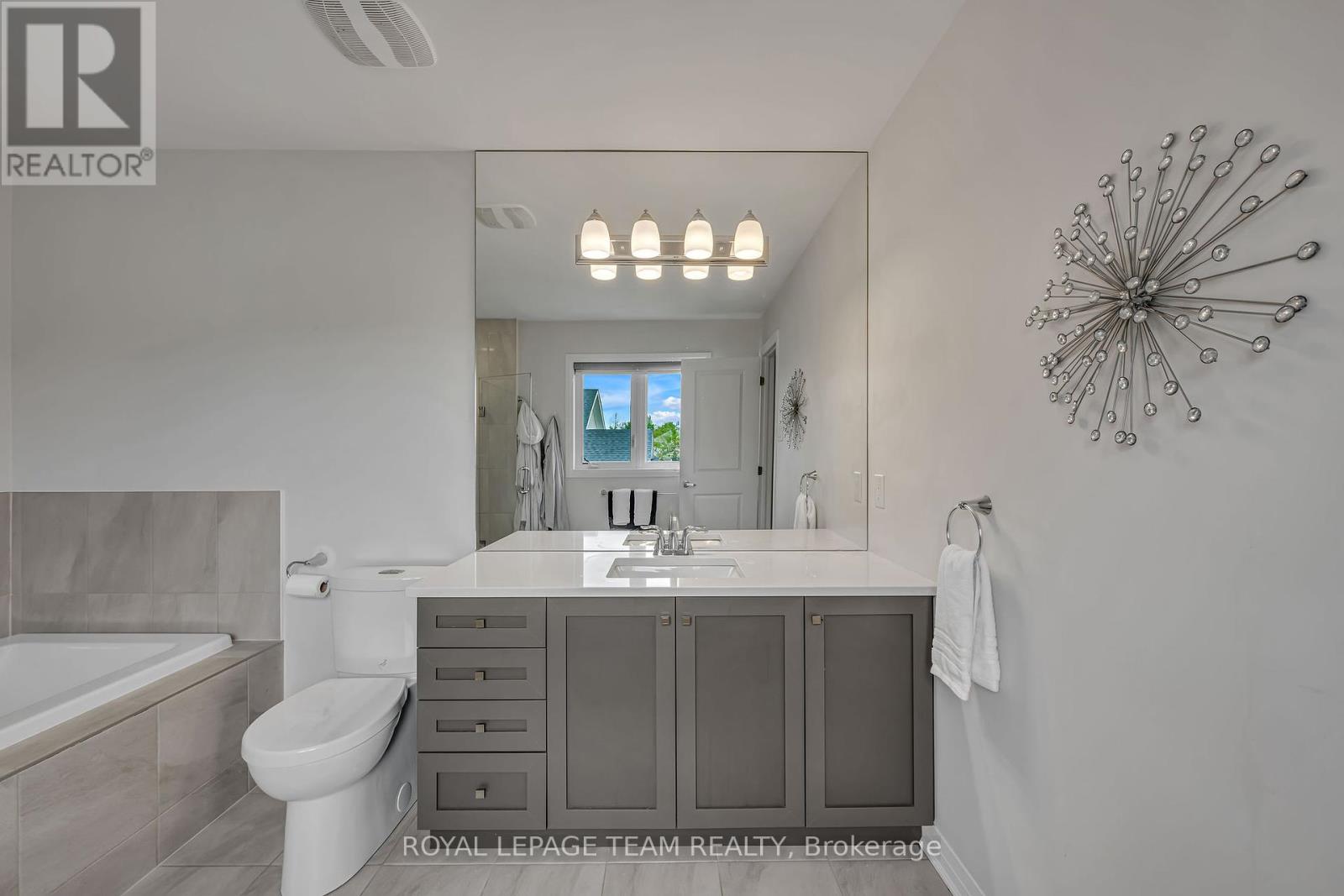 1201 De Pencier Drive