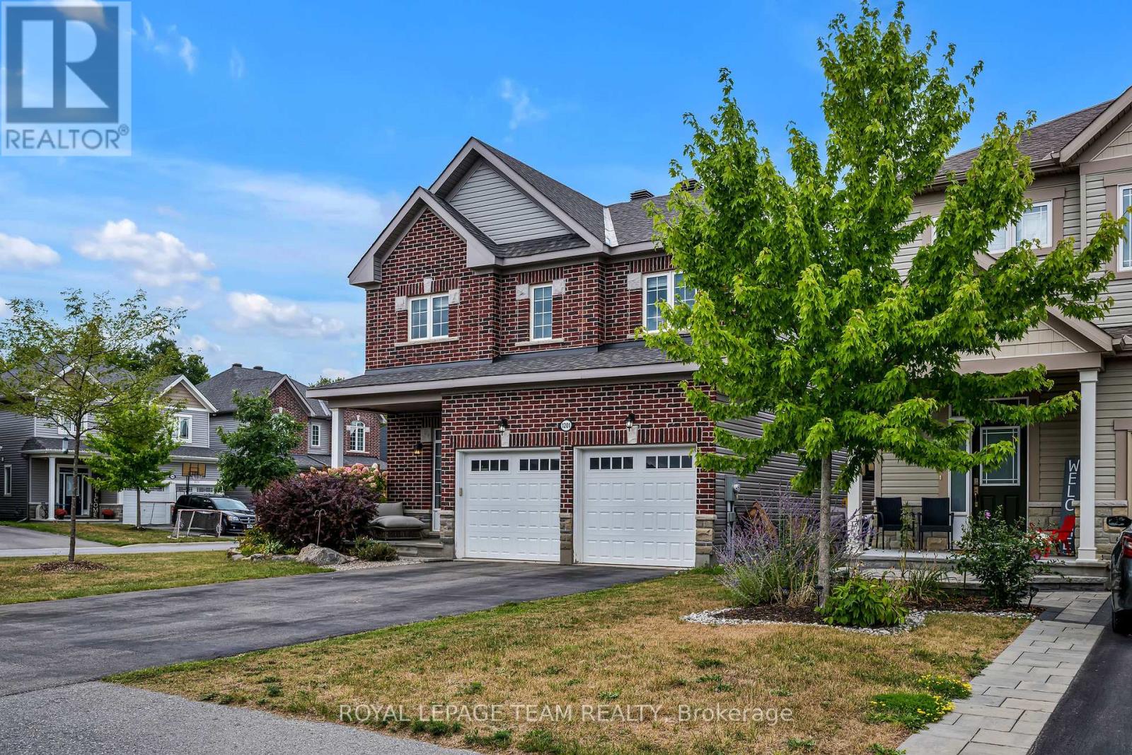 1201 De Pencier Drive