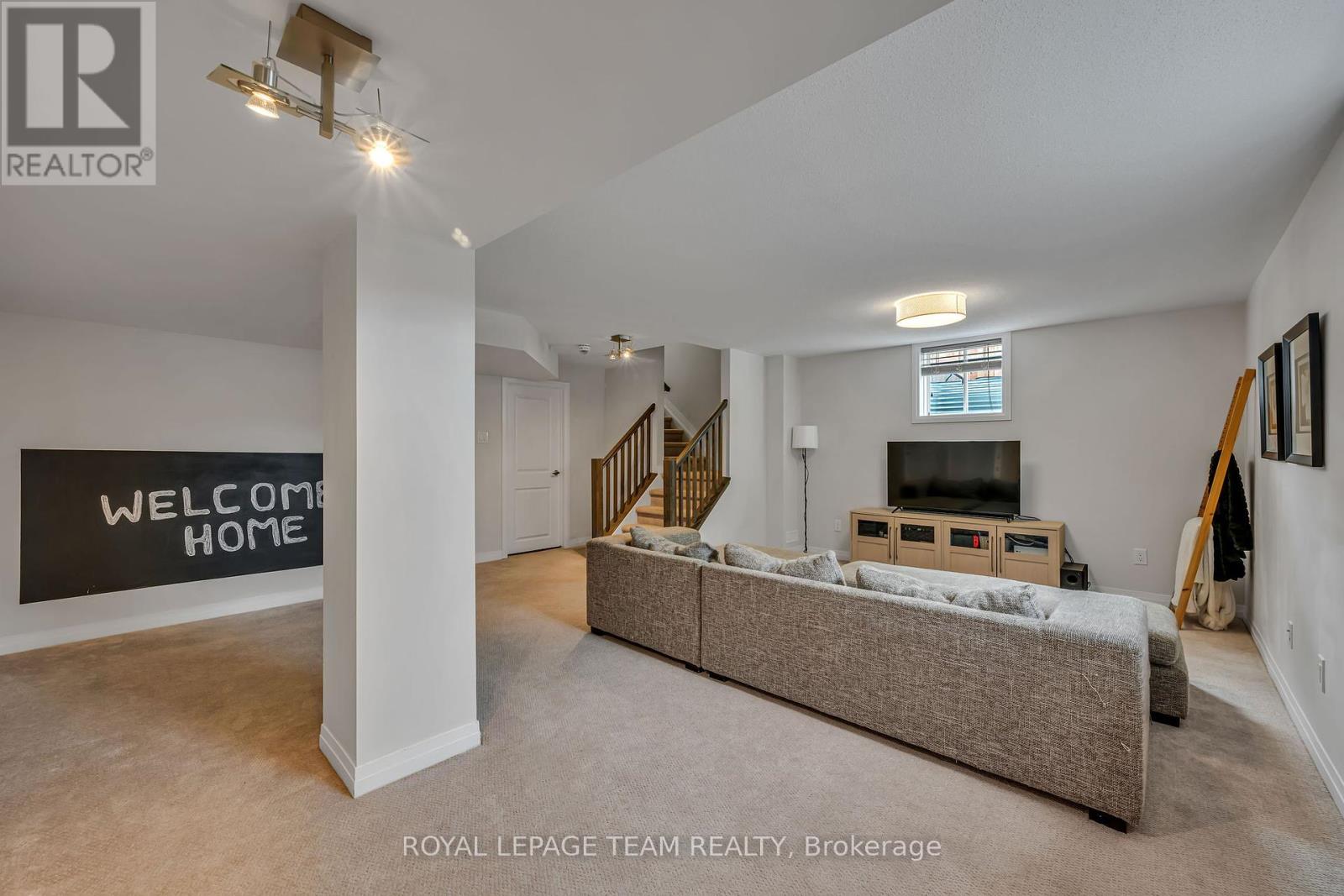 1201 De Pencier Drive