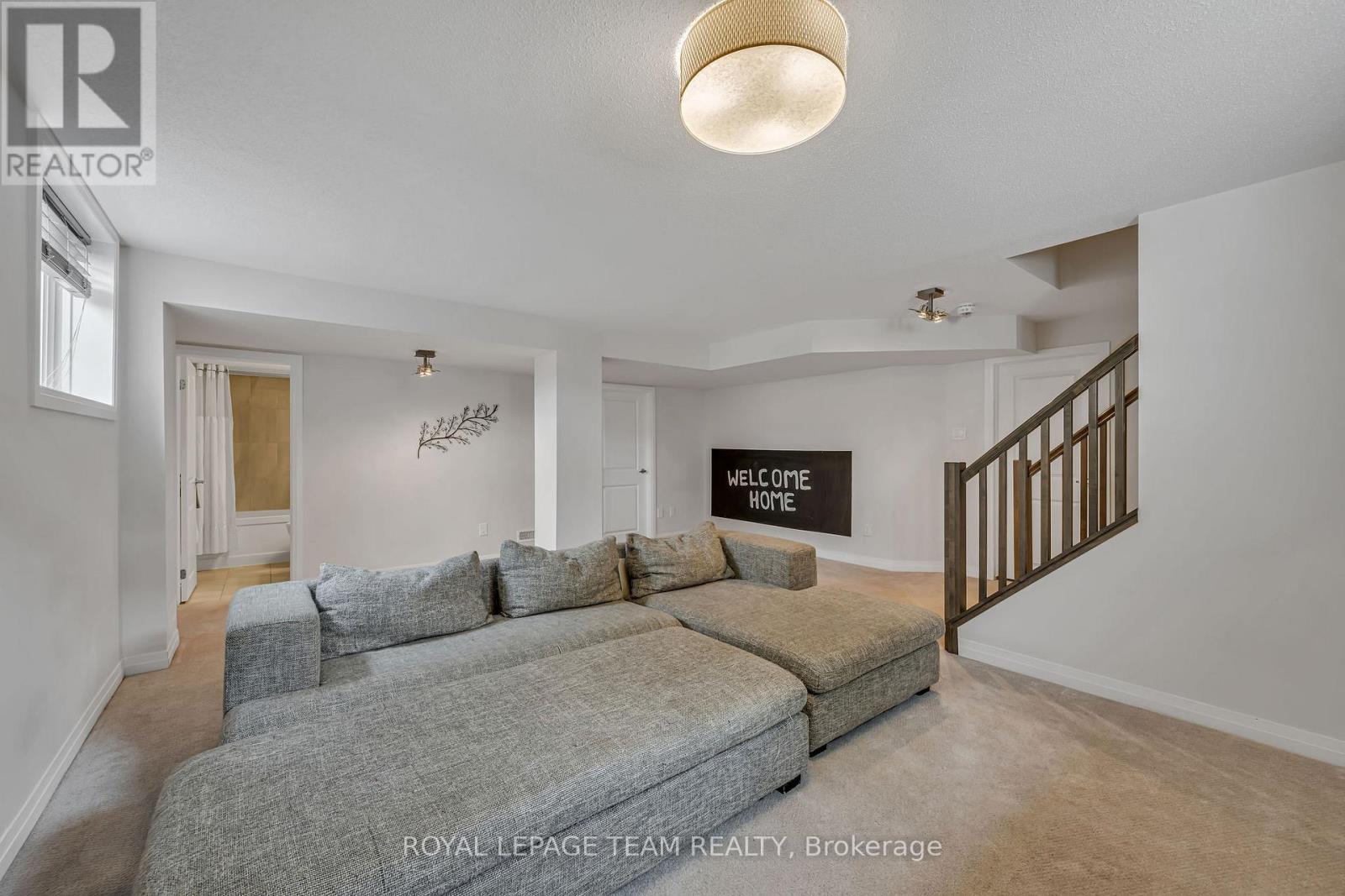 1201 De Pencier Drive