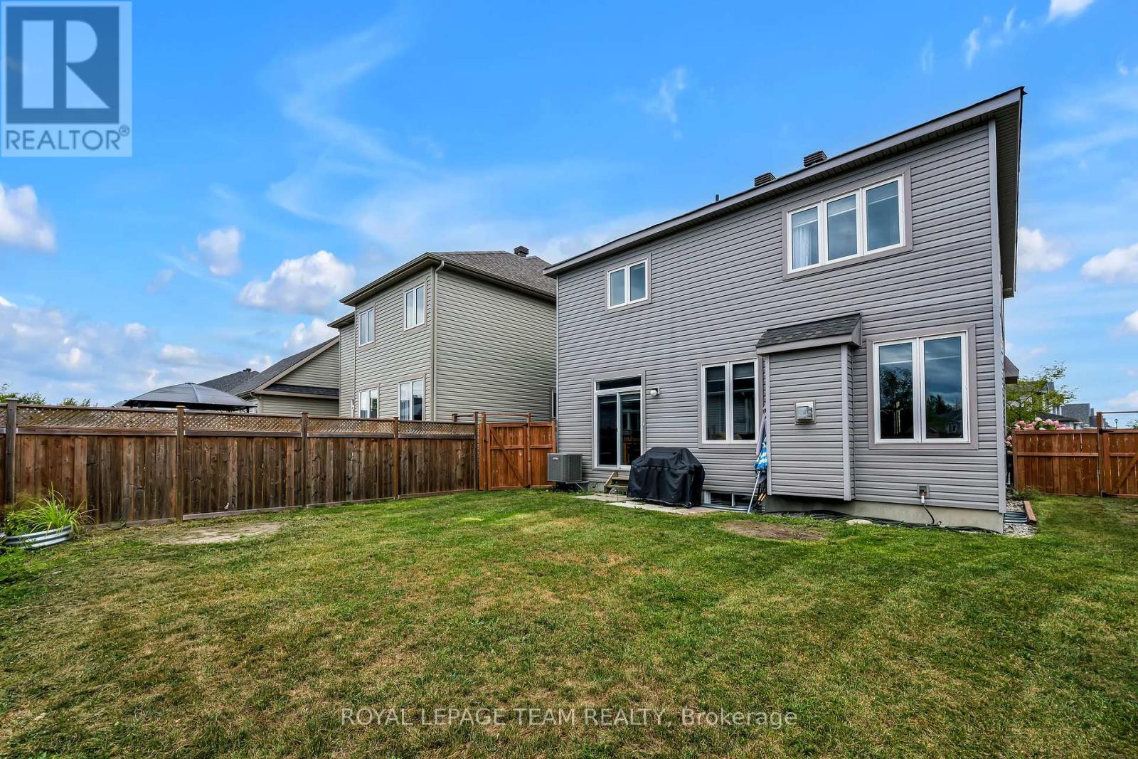 1201 De Pencier Drive