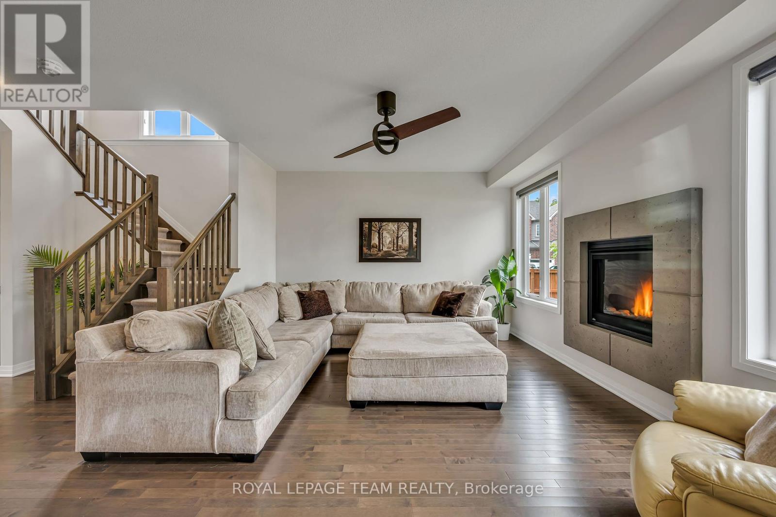 1201 De Pencier Drive