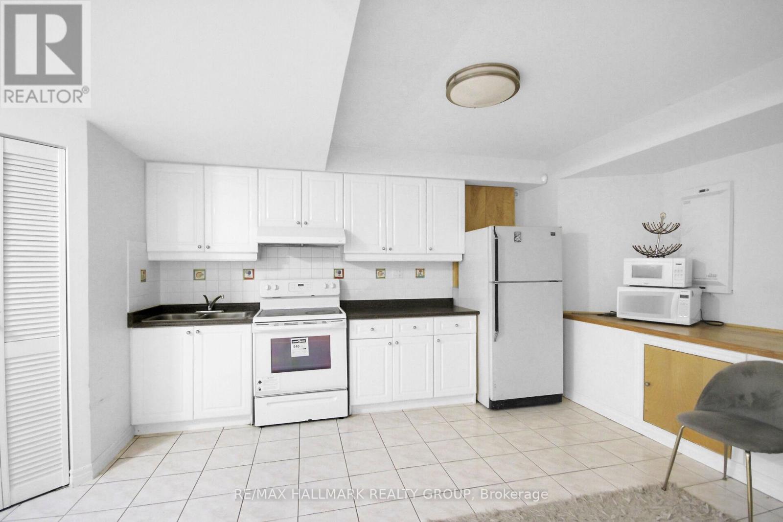 206 Annapolis Circle