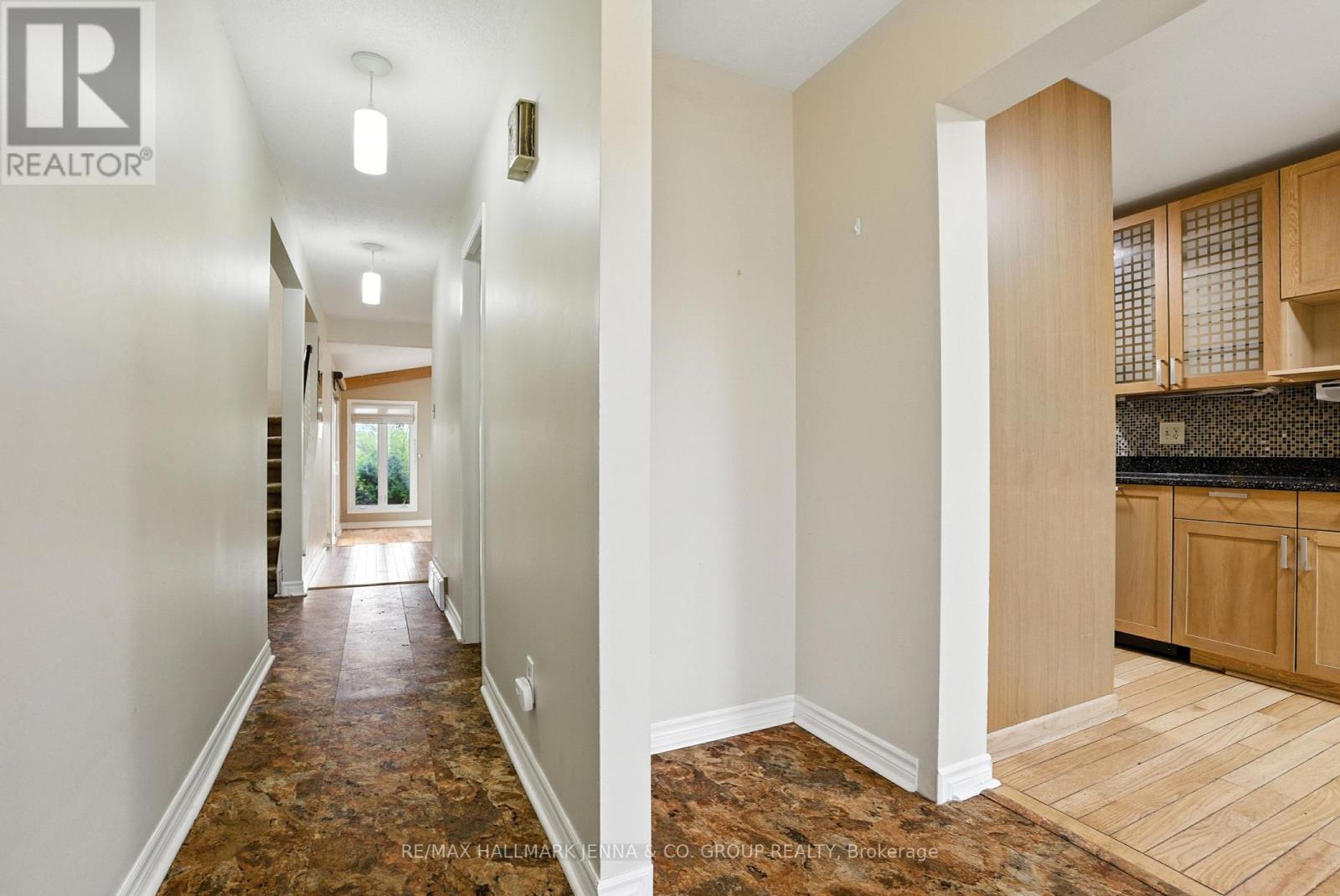 1115 St Emmanuel Terrace